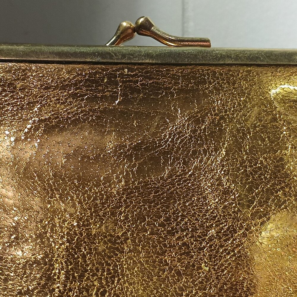 Vintage Gold Frame Coin Purse - Picture 3 of 4